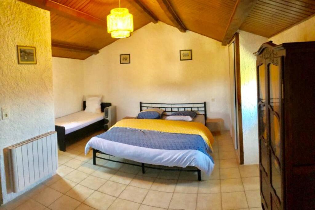 Gite Du Mas Champetre Saint-Privat-de-Champclos エクステリア 写真